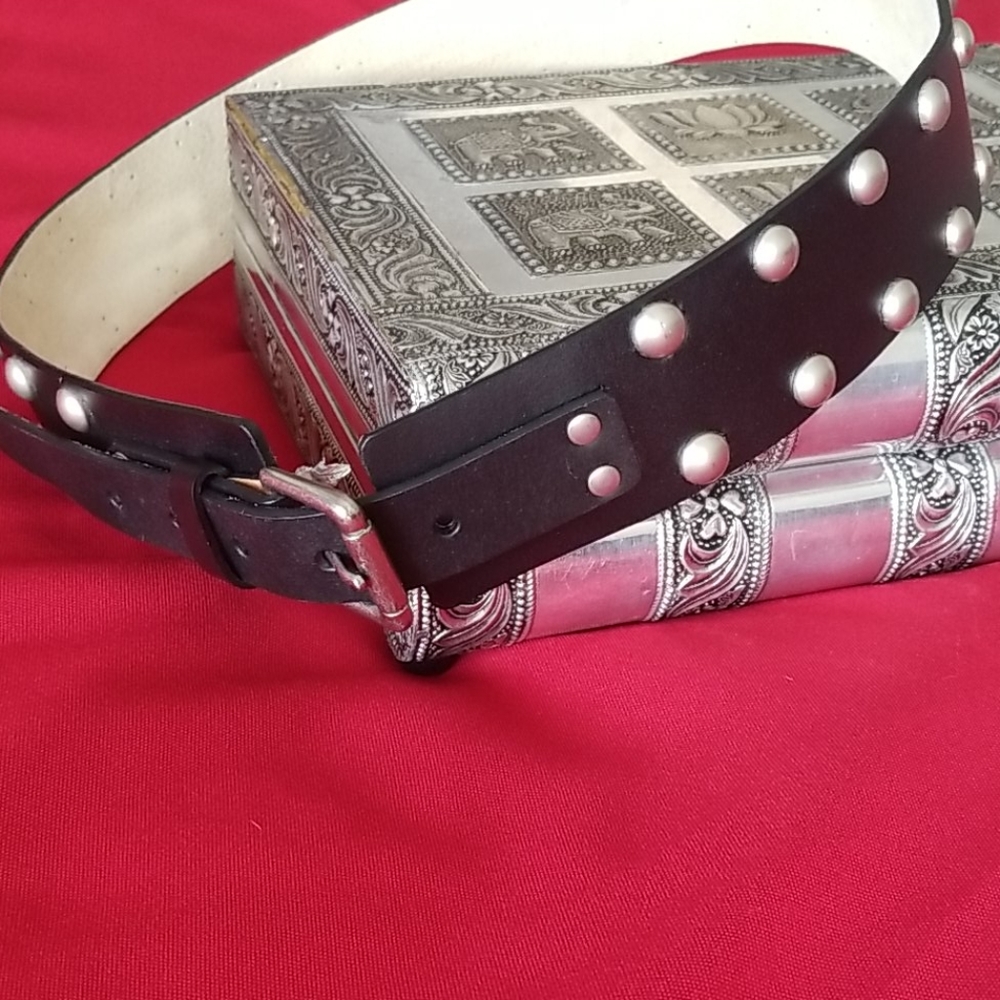 Belt - Picture 2 of 4